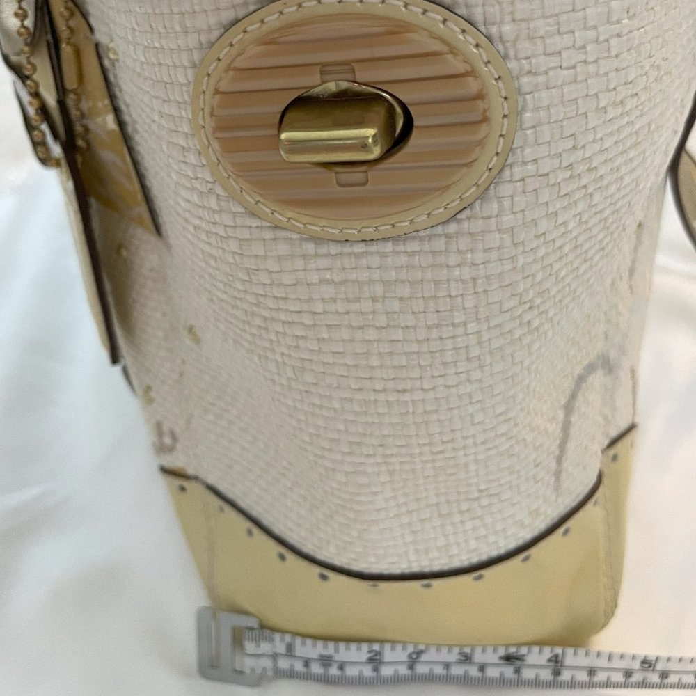COACH Natural Straw Charm Tote No. A1073-15029 With Dust Cover - Picture 7 of 10